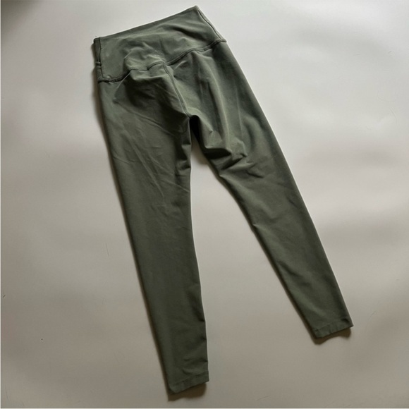 Beyond Yoga Spacedye At Your Leisure High Waisted Midi Legging Grey Sage Heather - Picture 7 of 11